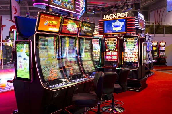 mayong77 login live-dealer studio with multiple table feeds